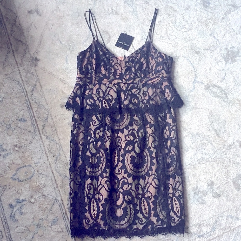 NANETTE LEPORE NWT  Black peplum dress